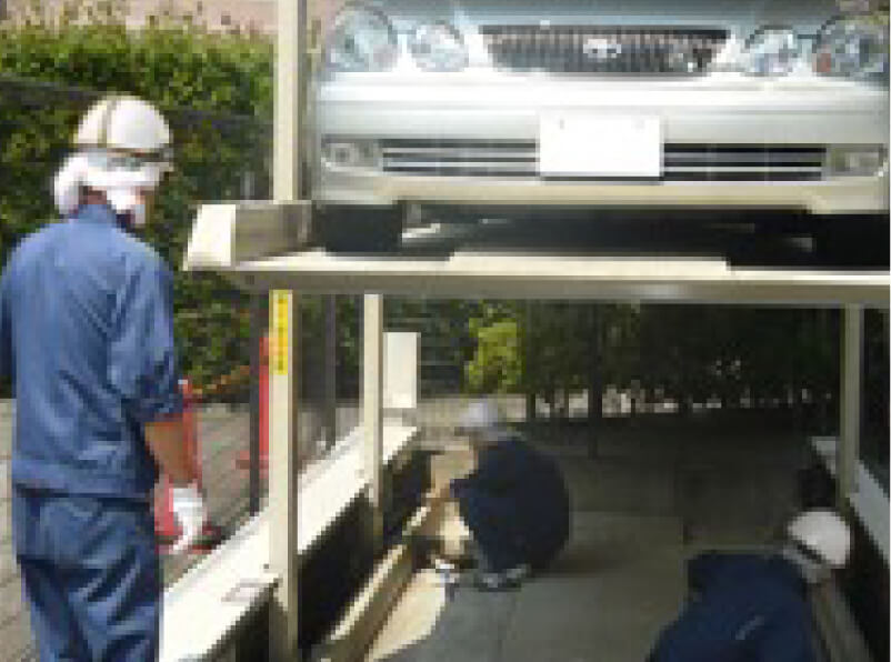 画像：メンテナンスしている様子